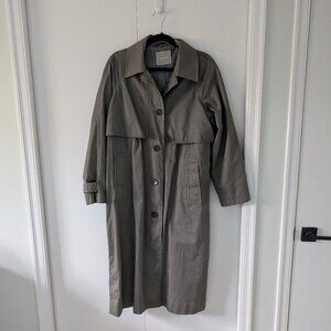 The long Mac coat